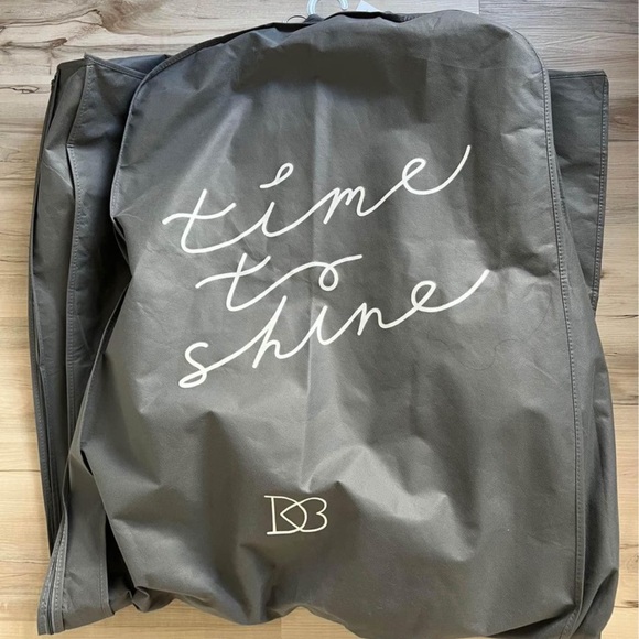 Wedding Dress - Picture 5 of 6